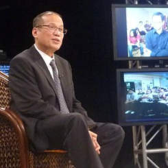 </br>GLOBAL P-NOY TOWNHALL SA TFC. PNOY PRESIDENTIAL VISIT IN THE OFFICE REDWOOD SHORES, CA