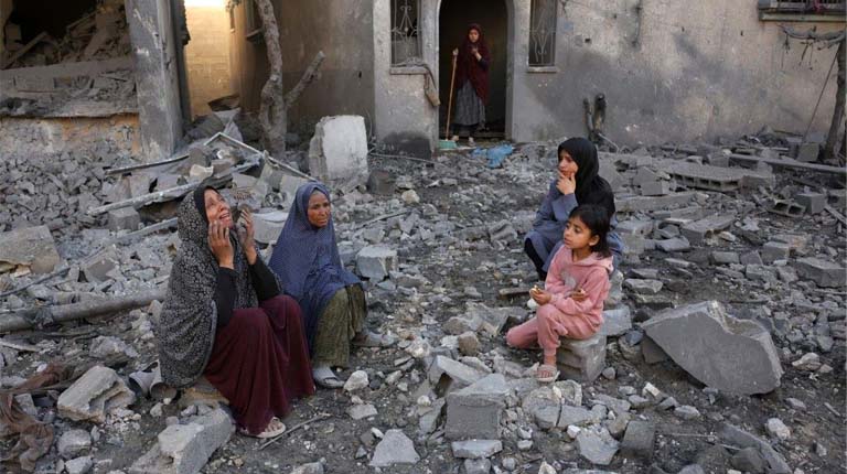 Father of six killed 'for piece of bread' during Gaza aid distribution