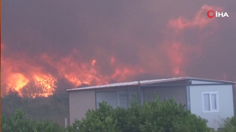 Wildfires spread across Turkey's Izmir province